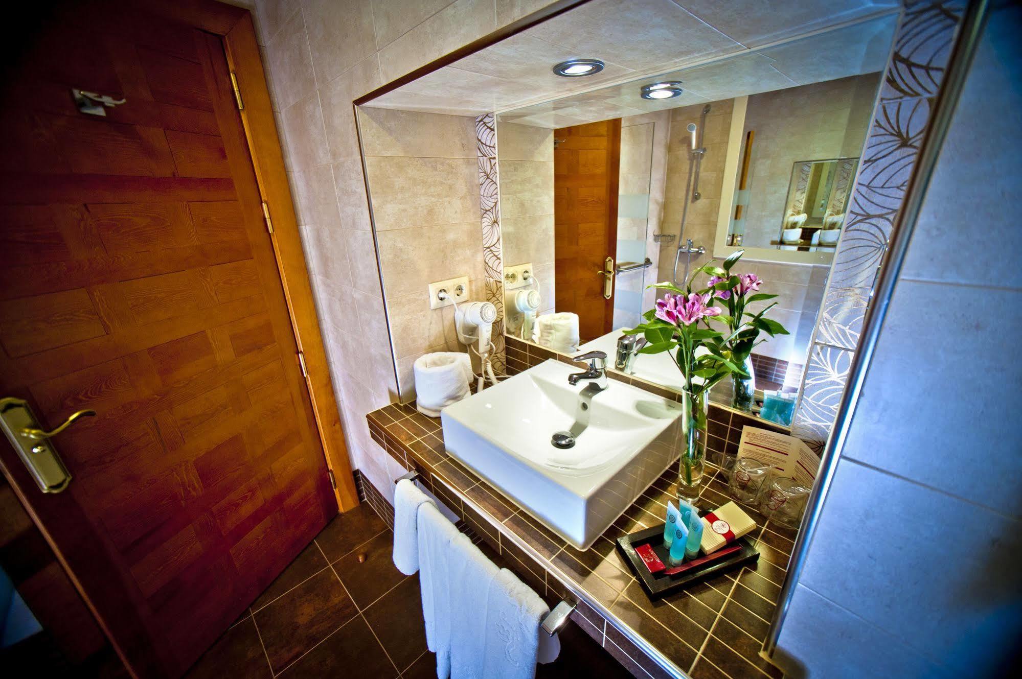 Hotel Condes De Castilla Сеговія Екстер'єр фото