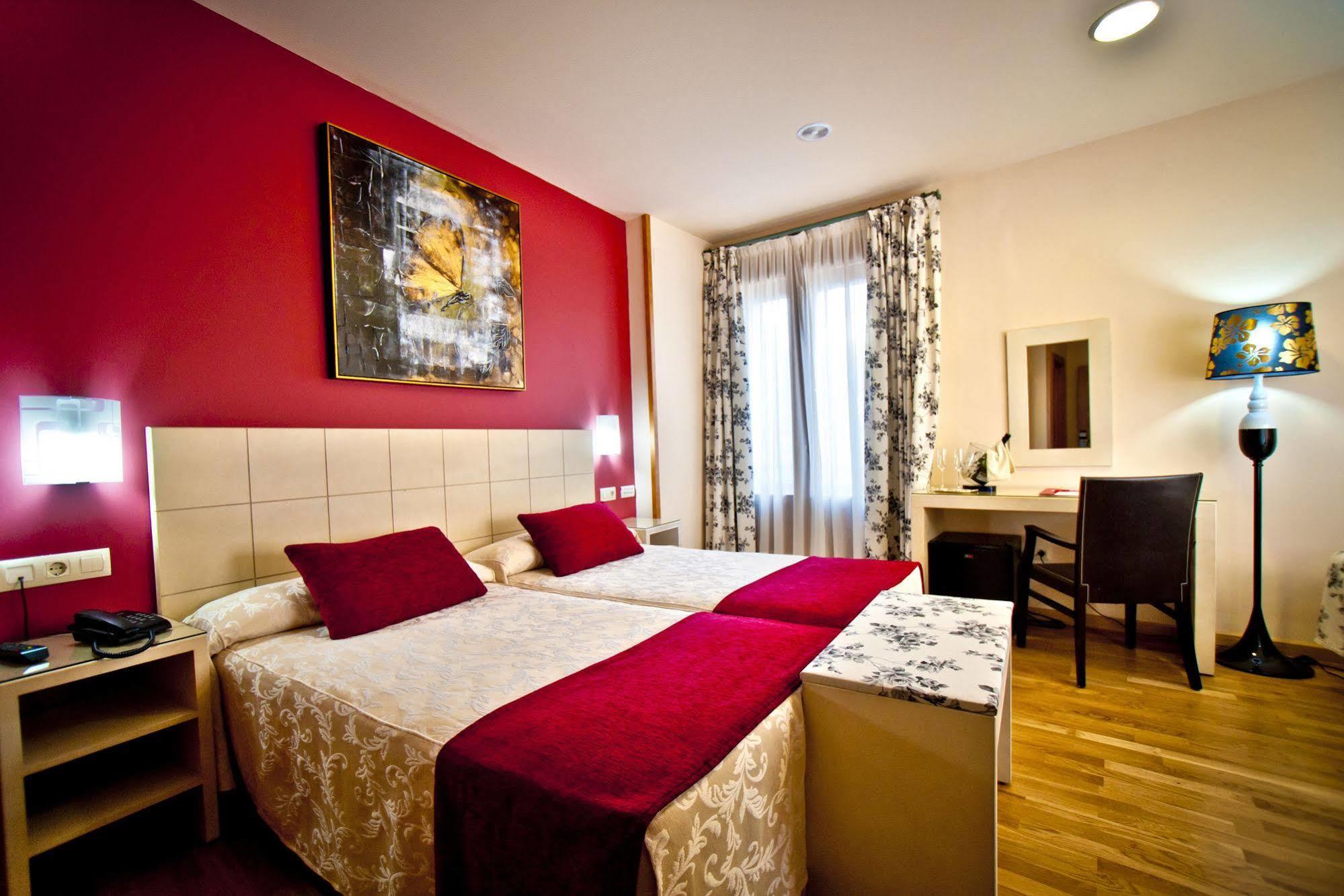 Hotel Condes De Castilla Сеговія Екстер'єр фото